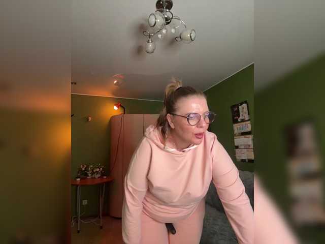 Taly1974 live cam on BongaCams