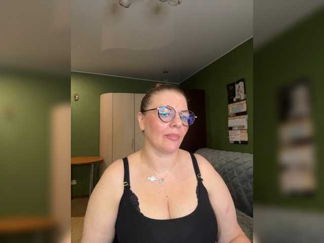 Veronika_Gold live cam preview