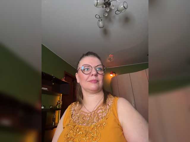 Veronika_Gold live cam preview