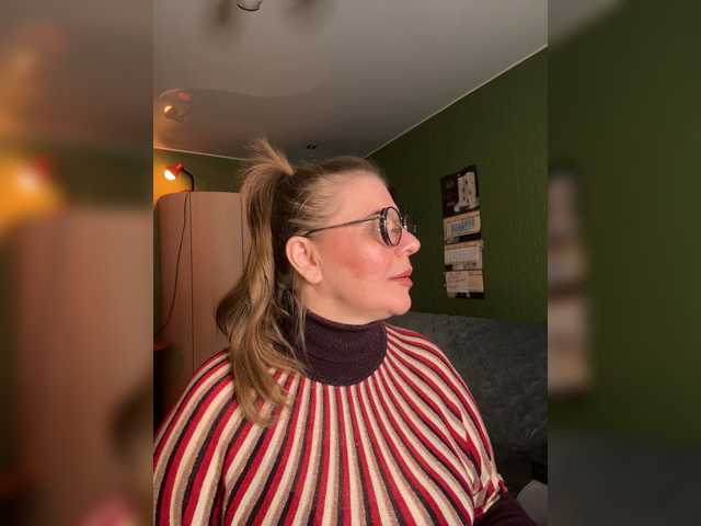 Taly1974 live cam on BongaCams