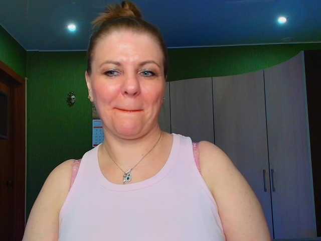 Taly1974 live cam on BongaCams