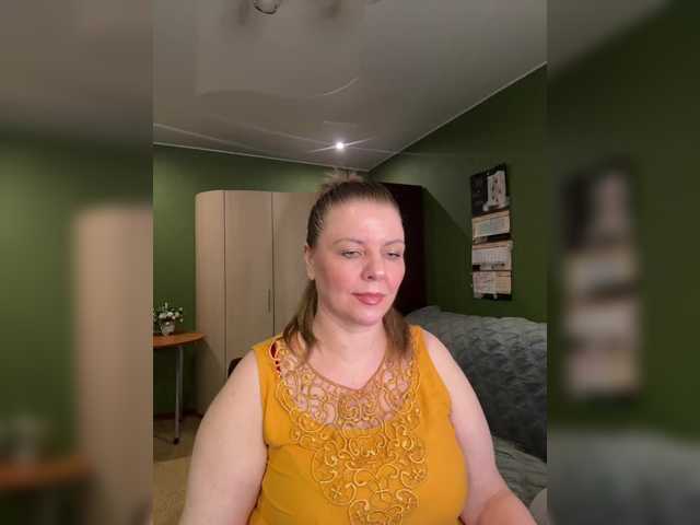 Veronika_Gold live cam preview