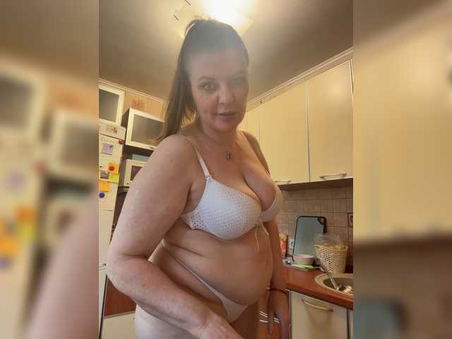 Taly1974 live cam on BongaCams