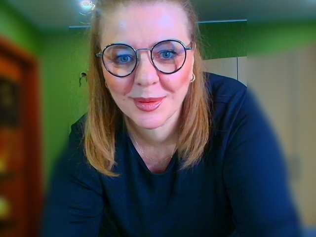 Veronika_Gold live cam preview