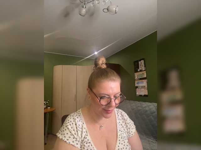 Taly1974 live cam on BongaCams
