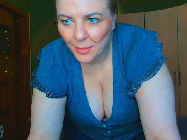 go to chat with Veronika_Gold