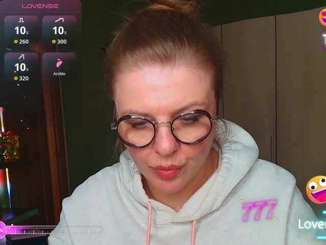 Taly1974 live cam on BongaCams