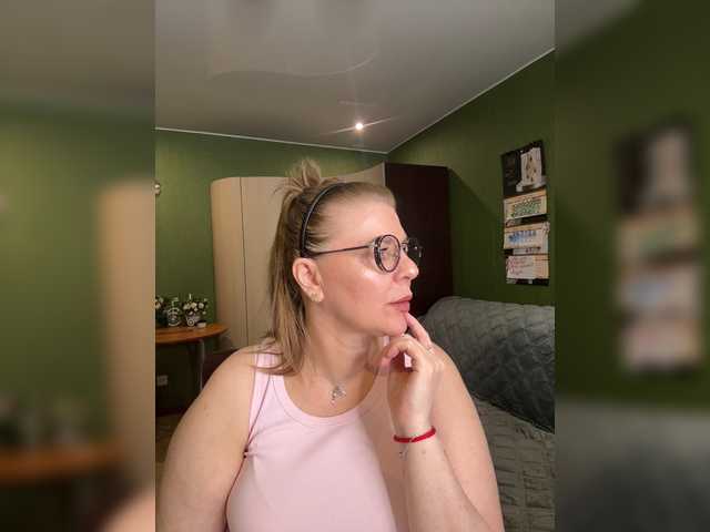 Taly1974 live cam on BongaCams