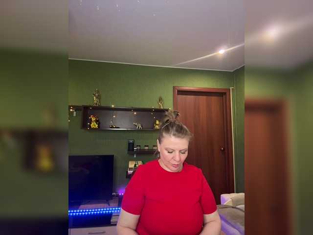 le modèle Veronika_Gold est en webcam porno dans un show sur le site bongacams, il possède les tags suivants: White/Caucasian,Blonde,Shaved