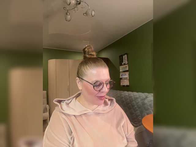 Taly1974 live cam on BongaCams