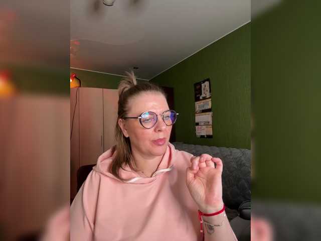 Taly1974 live cam preview
