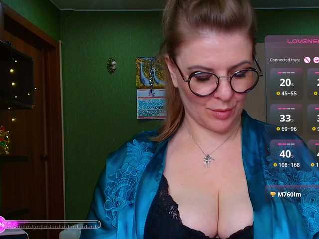 Veronika_Gold live webcam show
