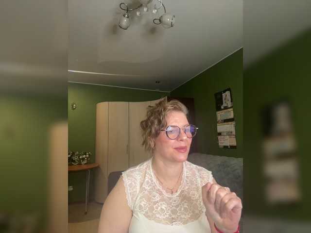 Veronika_Gold live cam preview