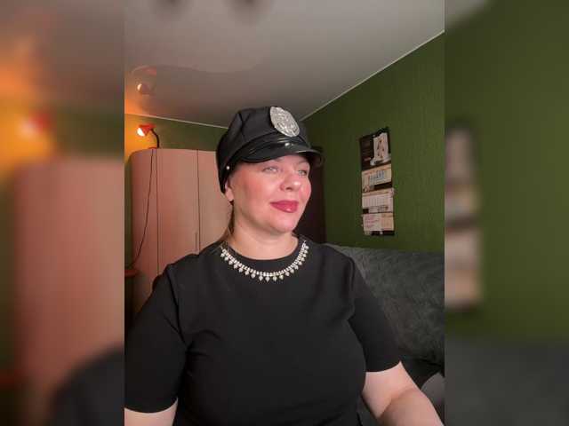 Veronika_Gold live cam preview