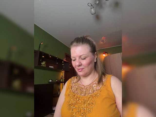 Veronika_Gold live cam preview