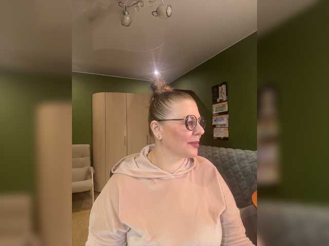 Taly1974 live cam on BongaCams