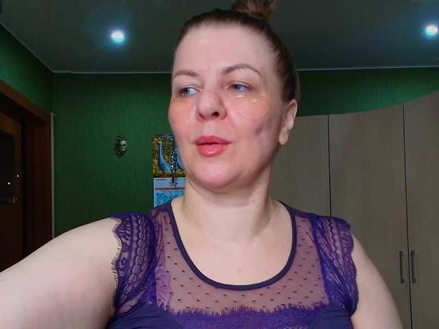 Veronika_Gold live webcam show