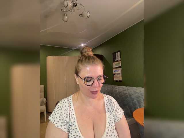Taly1974 live cam on BongaCams