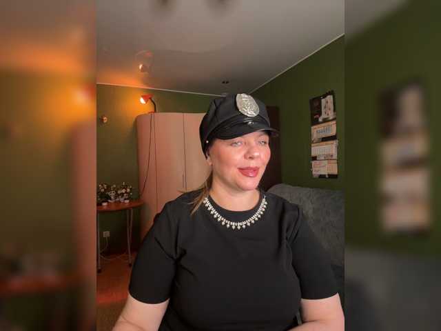 Veronika_Gold live cam preview