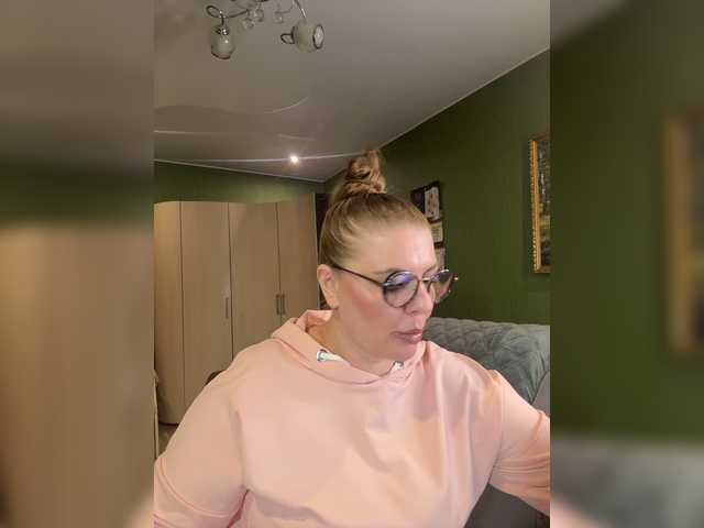 Taly1974 live cam on BongaCams