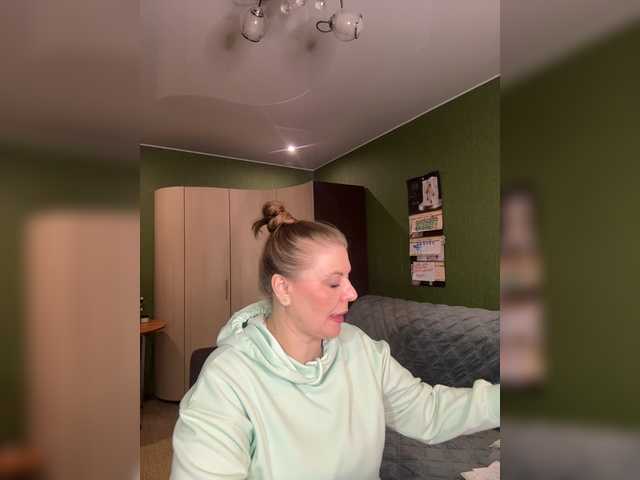 Taly1974 live cam on BongaCams