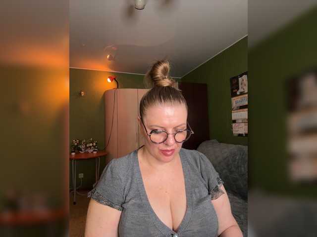 Taly1974 live cam on BongaCams