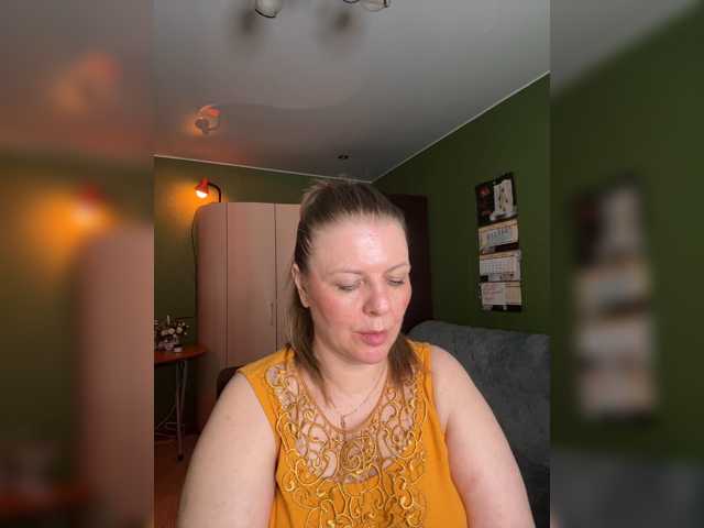 Veronika_Gold live cam preview