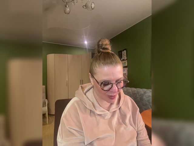 Taly1974 live cam on BongaCams