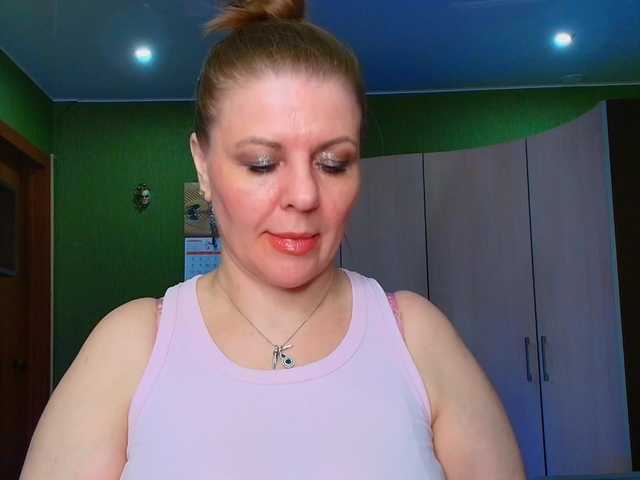 Taly1974 live cam on BongaCams