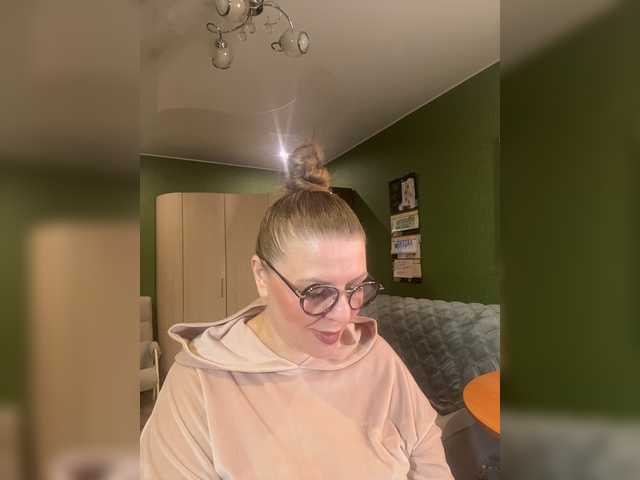 Taly1974 live cam on BongaCams