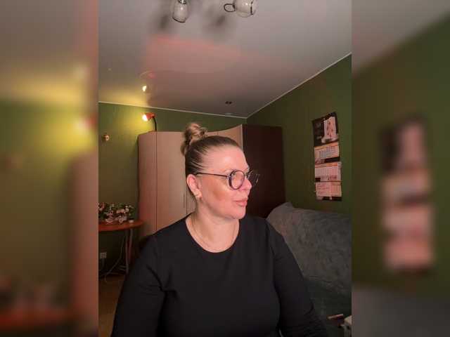 Veronika_Gold live cam preview