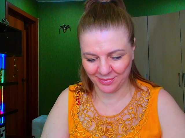 Veronika_Gold live cam preview