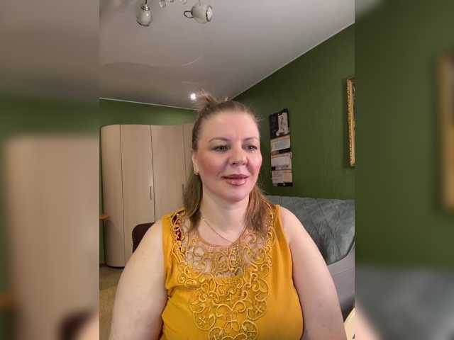 Veronika_Gold live cam preview
