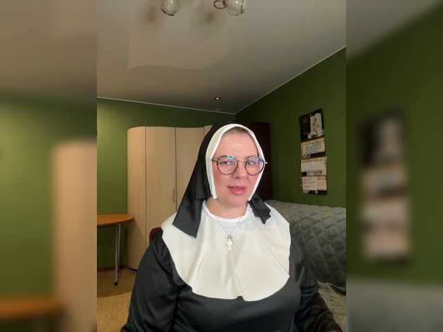 Veronika_Gold live cam preview