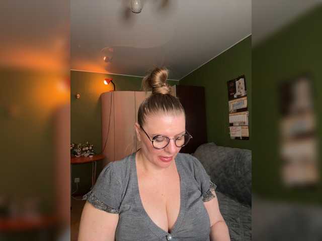 Taly1974 live cam on BongaCams