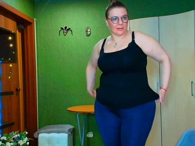 Veronika_Gold live cam preview