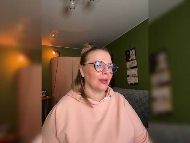 Taly1974 live cam preview