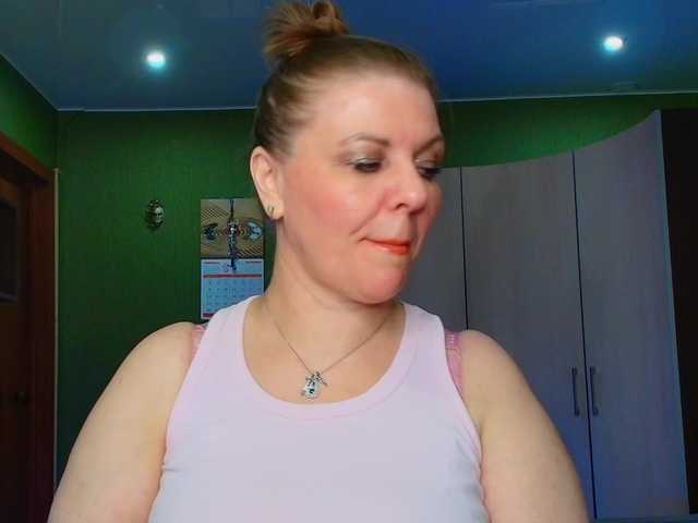 Taly1974 live cam on BongaCams