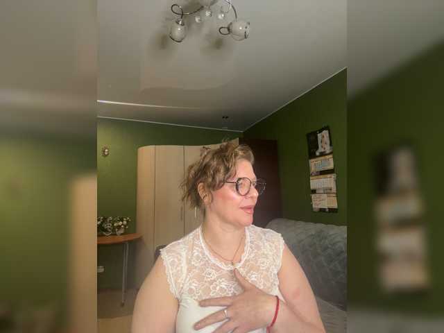 Veronika_Gold live cam preview