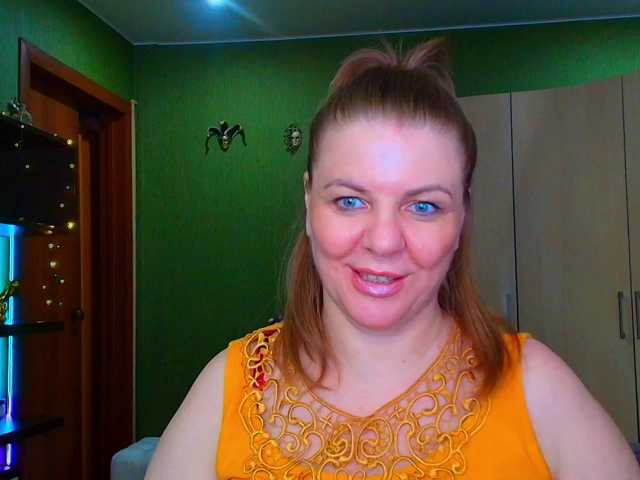 Veronika_Gold live cam preview