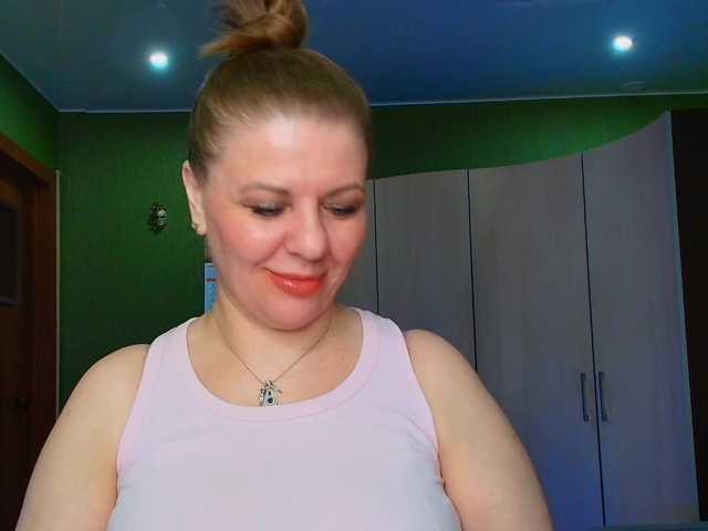 Taly1974 live cam on BongaCams