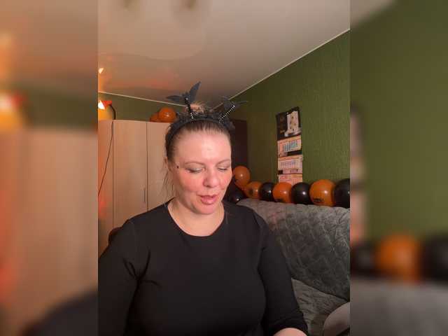 Veronika_Gold live cam preview