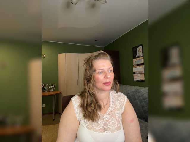 Veronika_Gold live cam preview