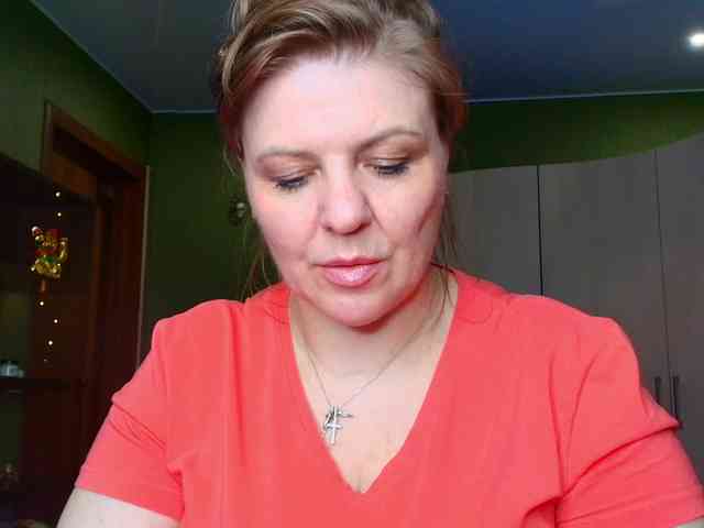 Veronika_Gold webcam
