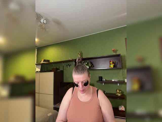 Veronika_Gold webcam