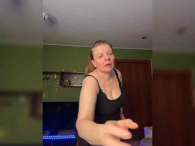 Veronika_Gold webcam