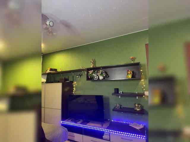 Veronika_Gold webcam