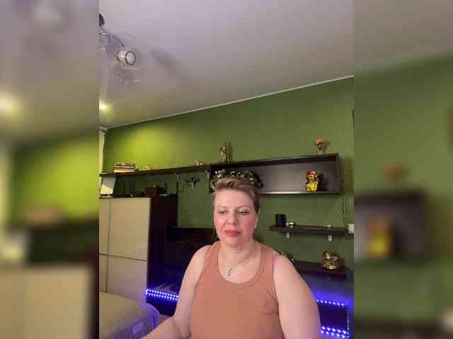 Veronika_Gold webcam