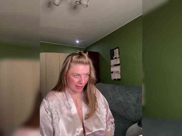 Veronika_Gold webcam