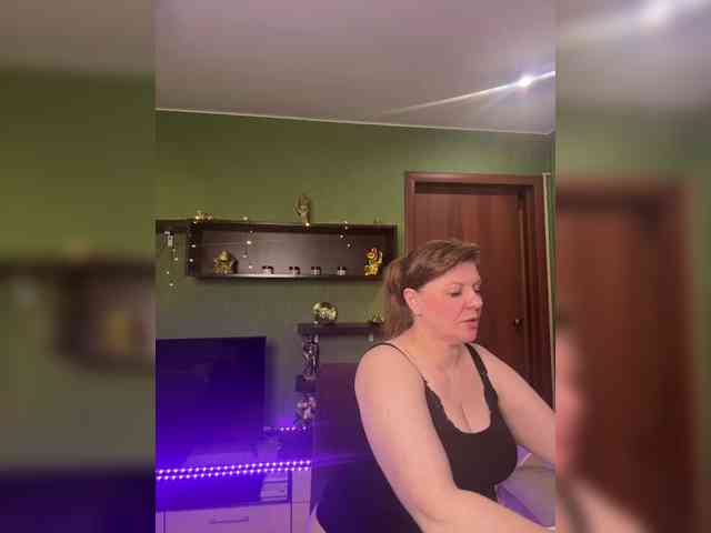 Veronika_Gold webcam